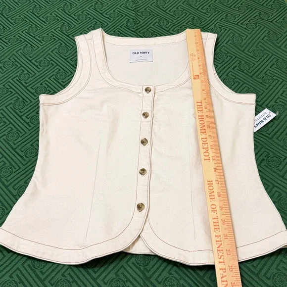 Old Navy Cream Button-Front Denim Vest M NWT - Picture 2 of 4